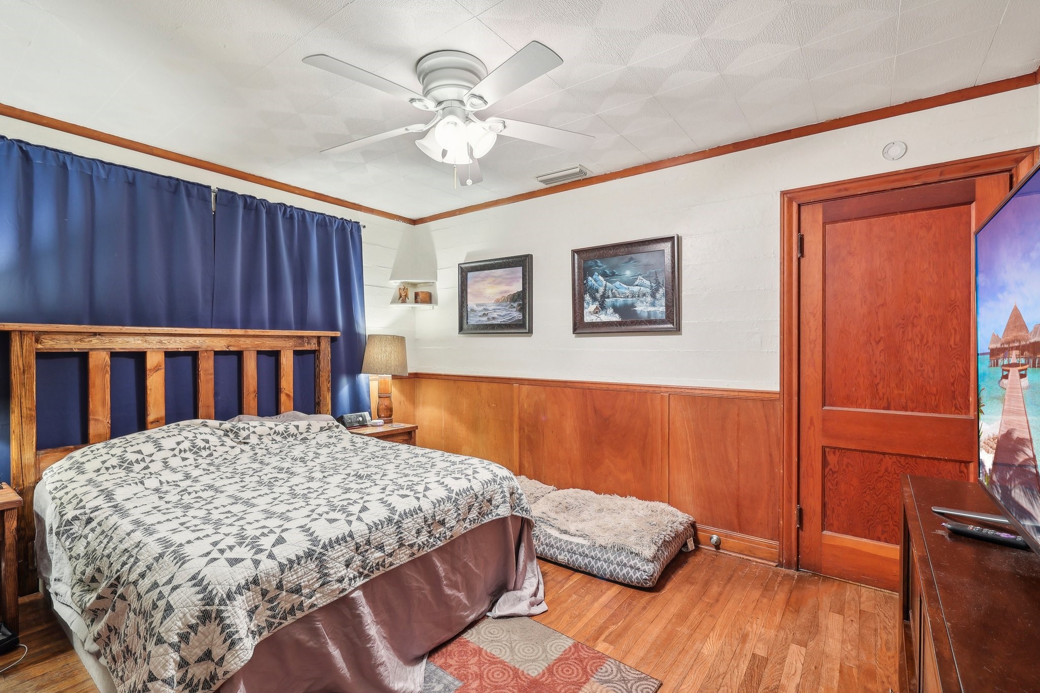 main property photo 11