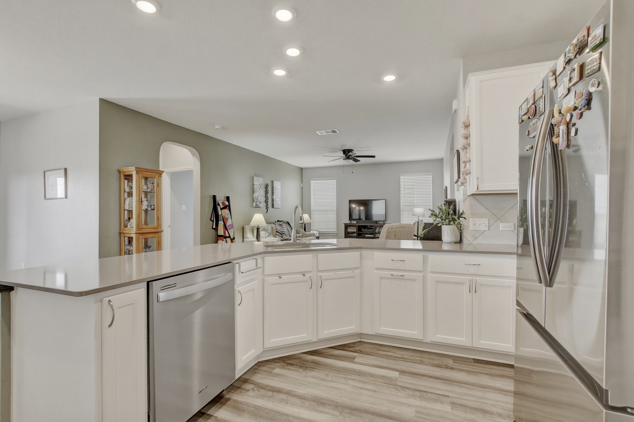 main property photo 11