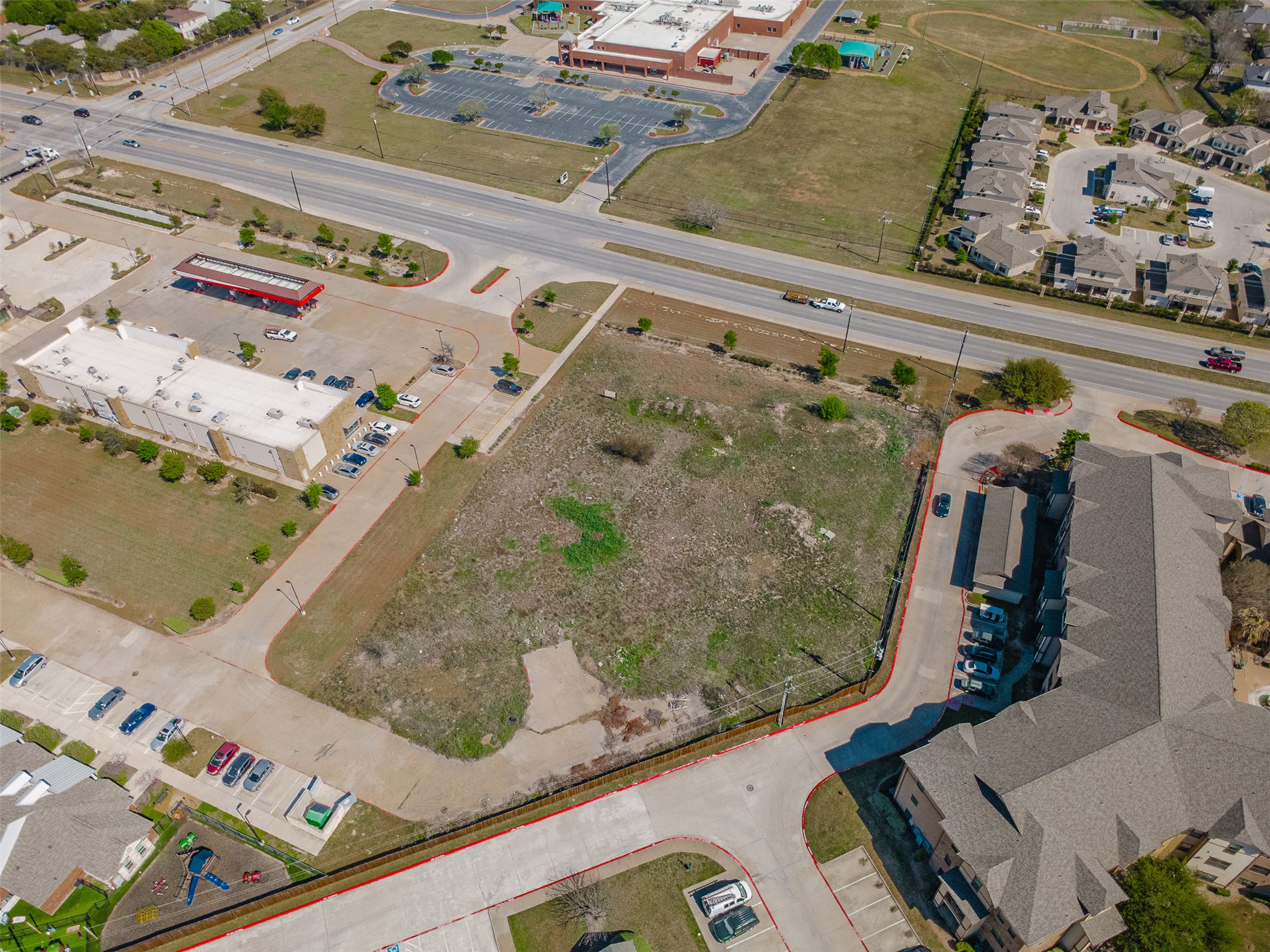 main property photo 17
