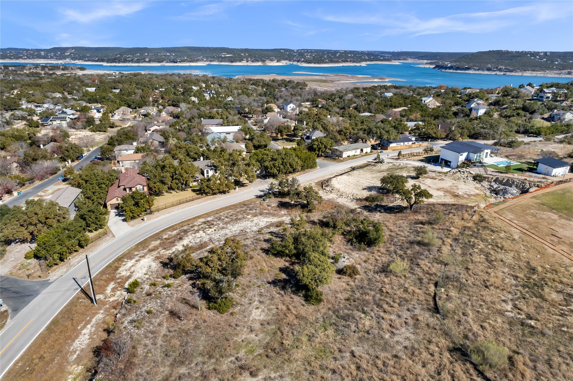 main property photo 13