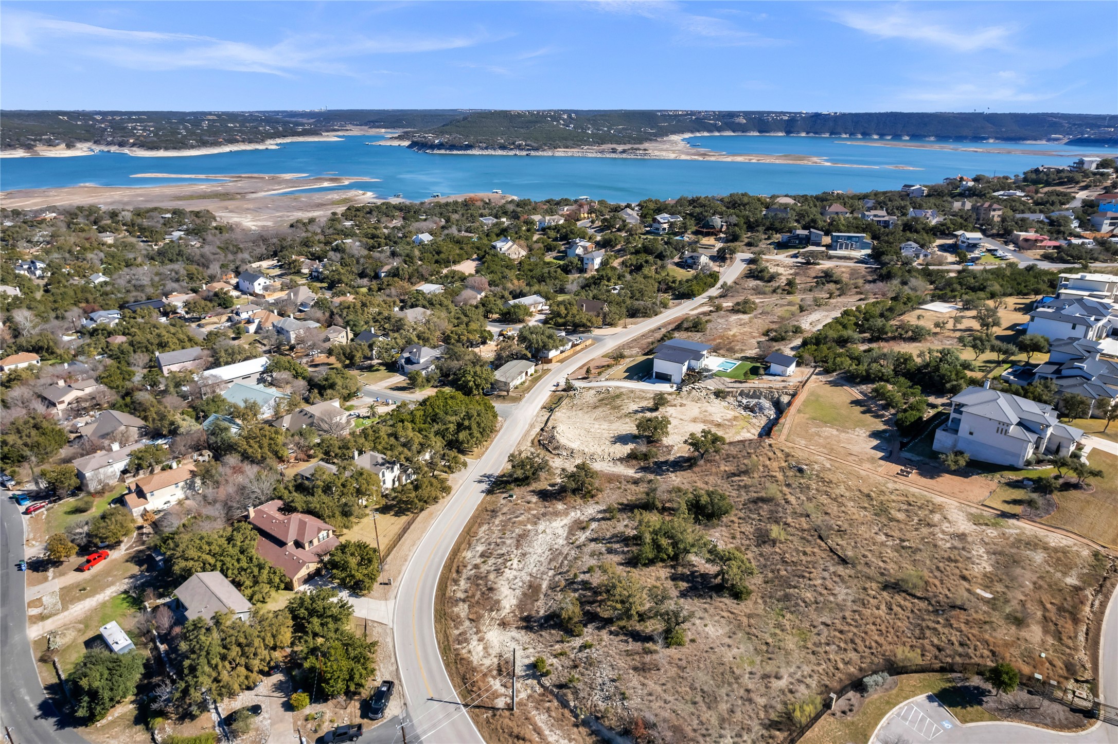 main property photo 14