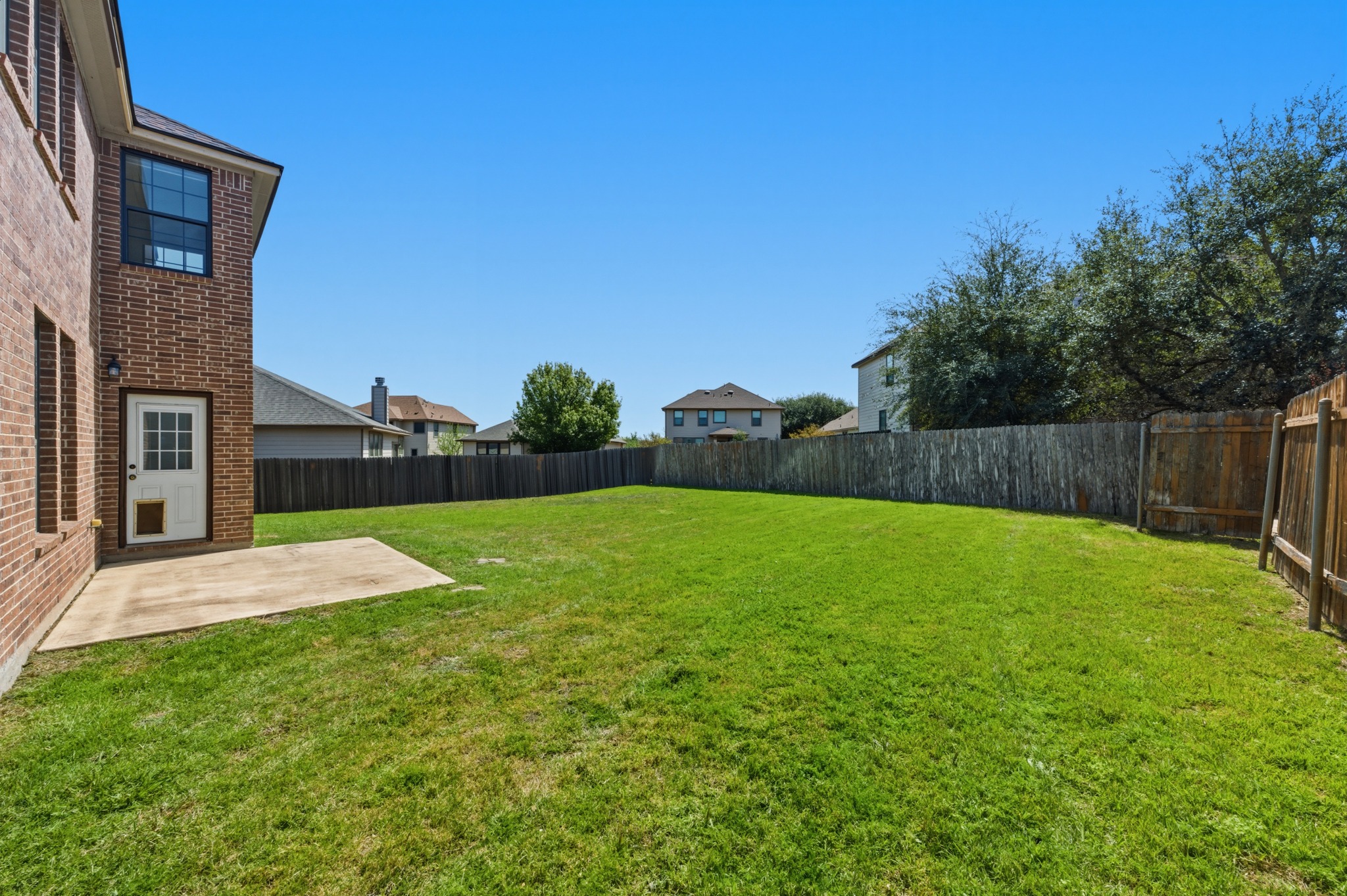 main property photo 31
