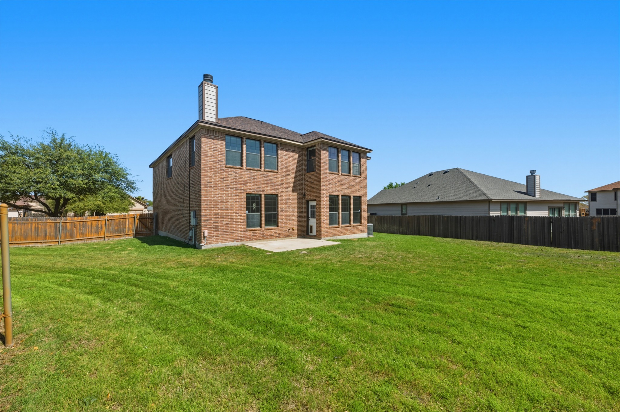 main property photo 35