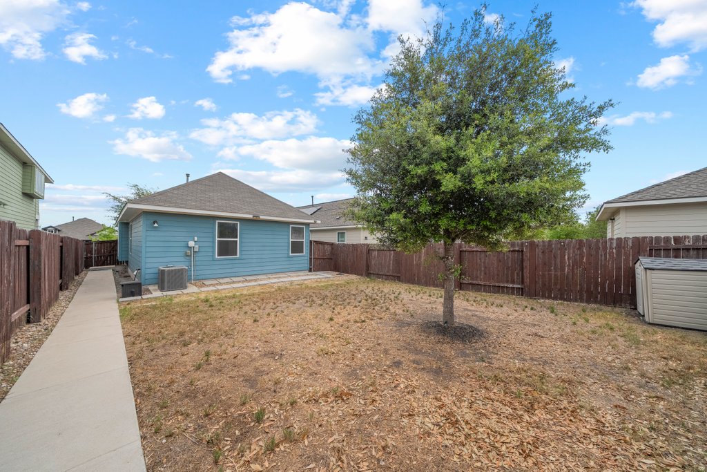 main property photo 17
