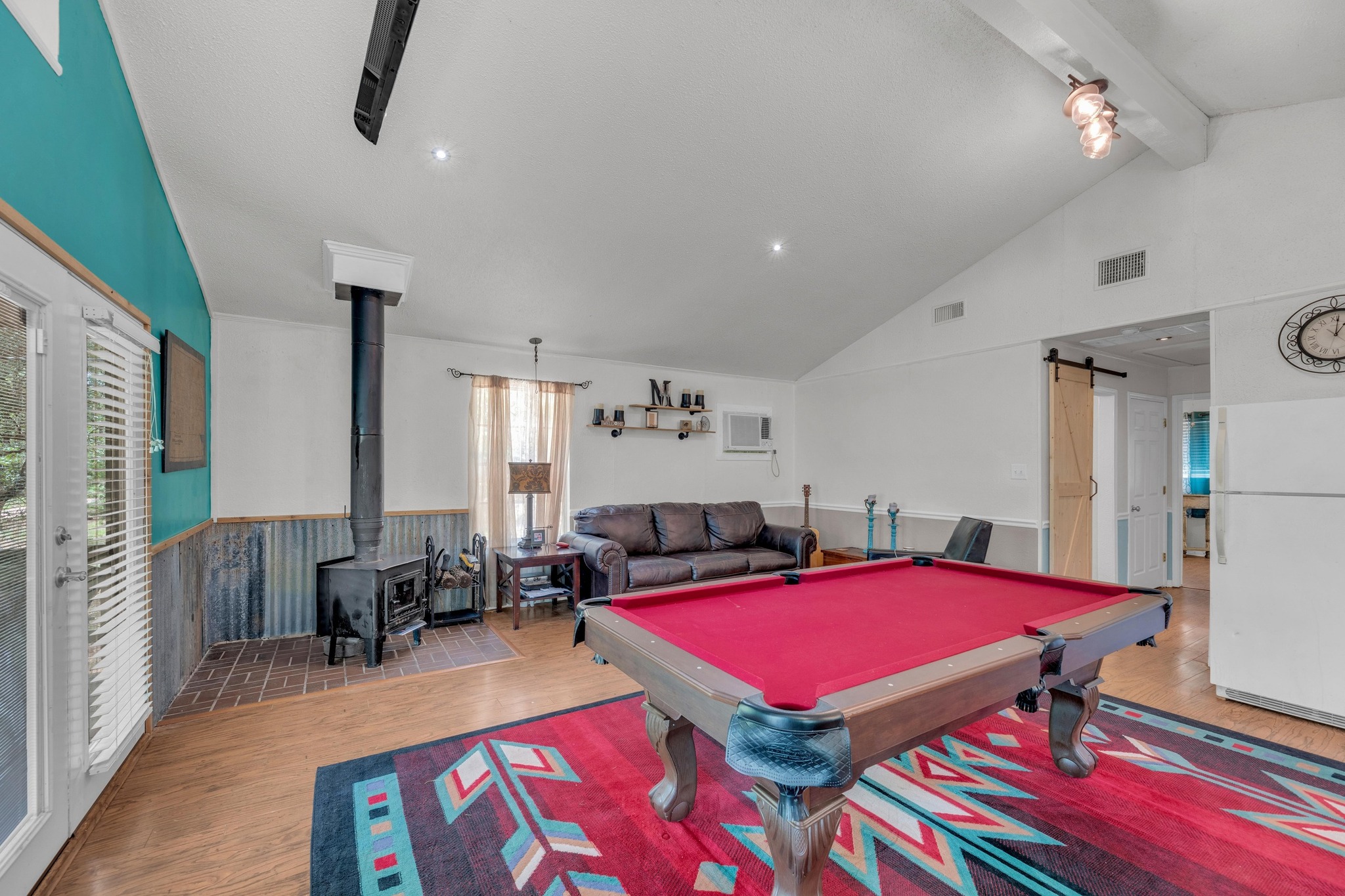 main property photo 12