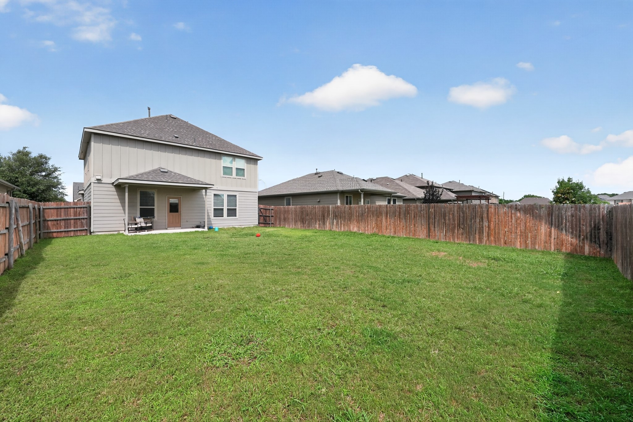 main property photo 35