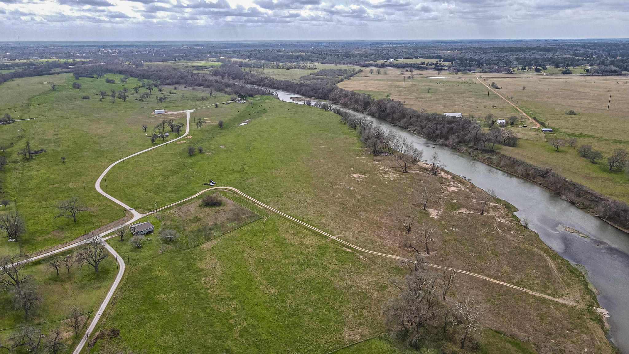 main property photo 11
