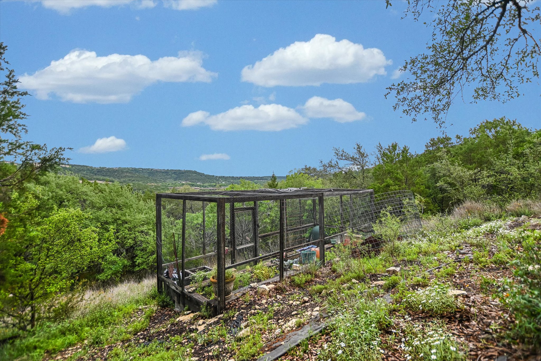 main property photo 23