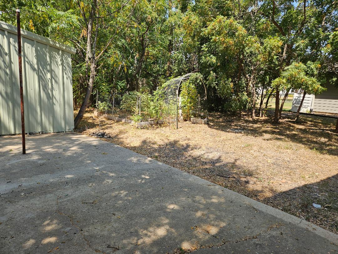 main property photo 10