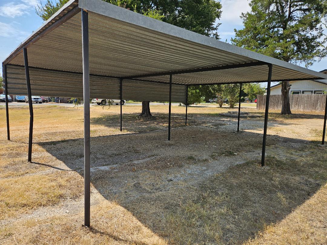 main property photo 11