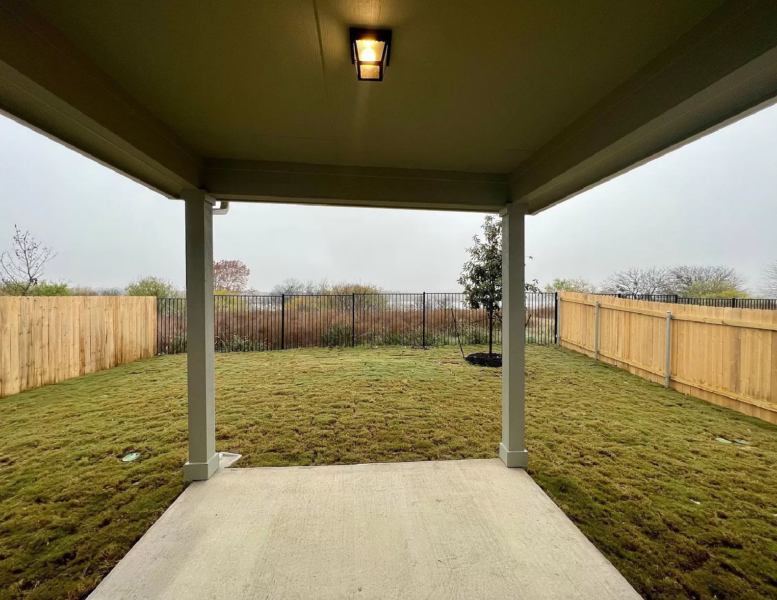 main property photo 6