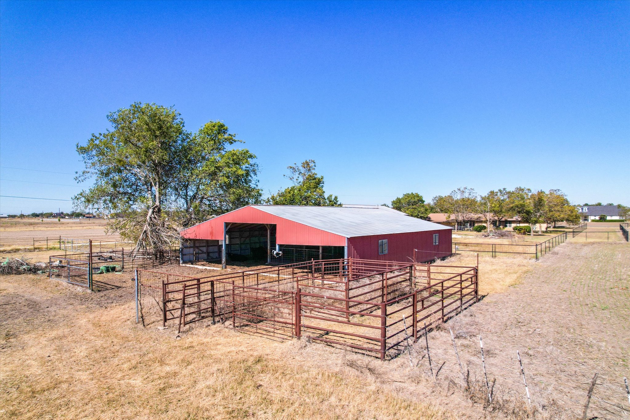 main property photo 20