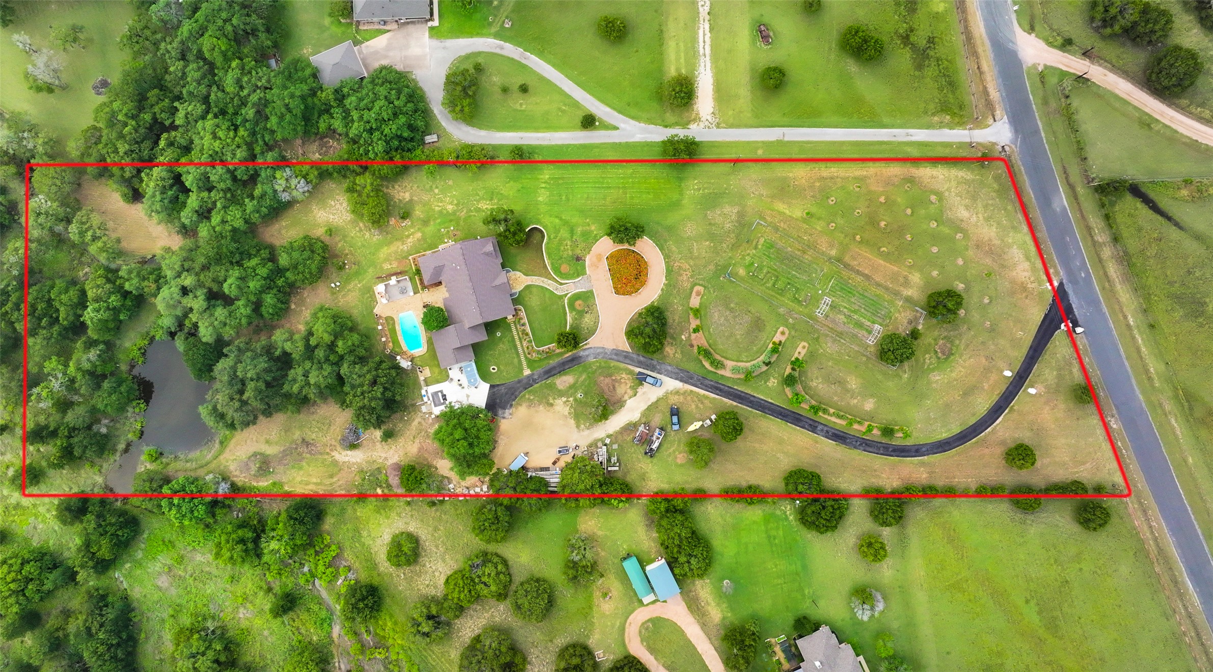 main property photo 39