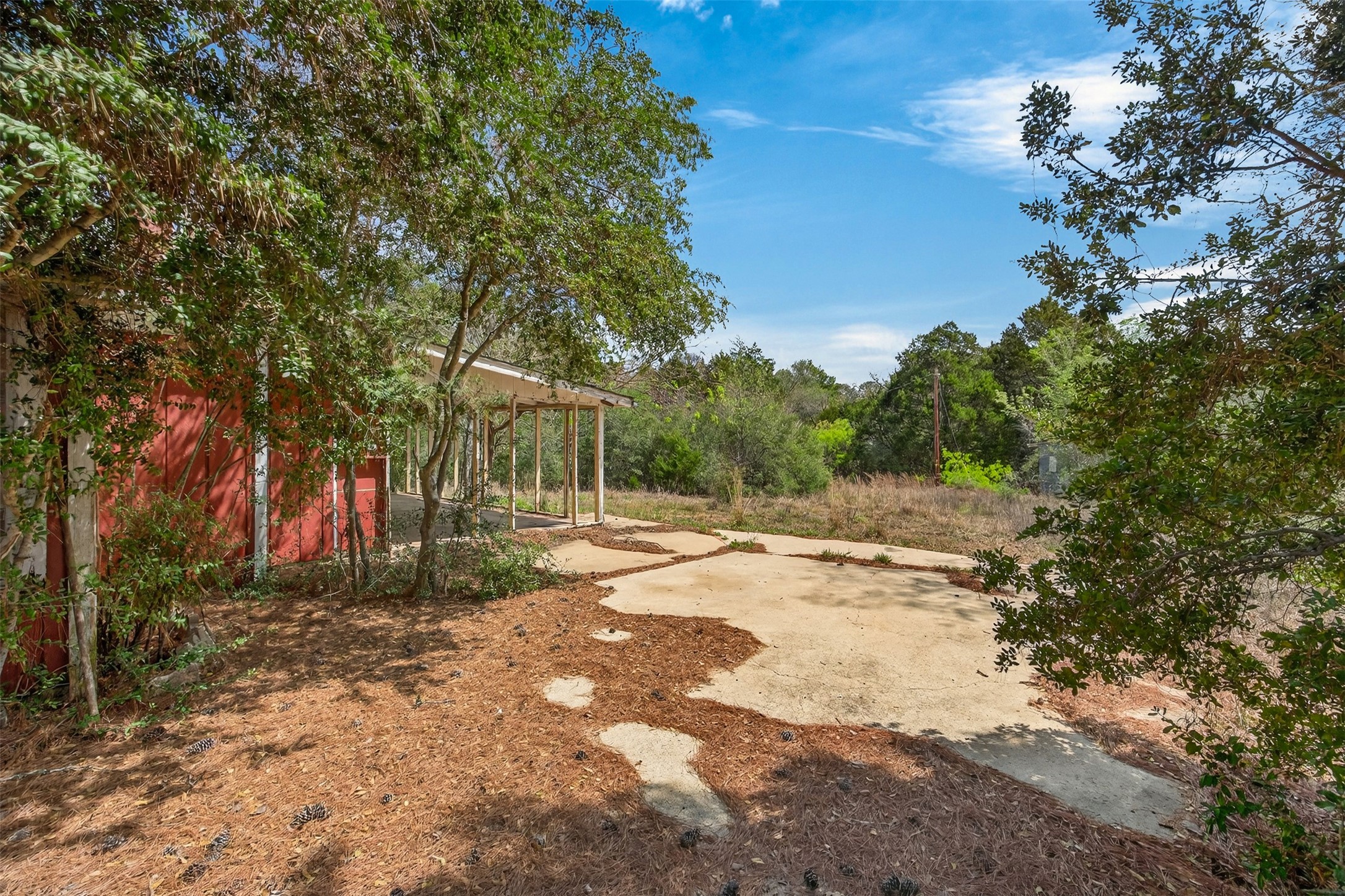 main property photo 18