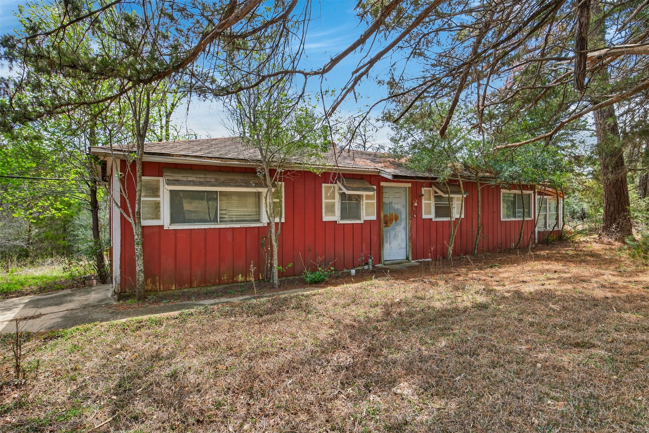 main property photo 22