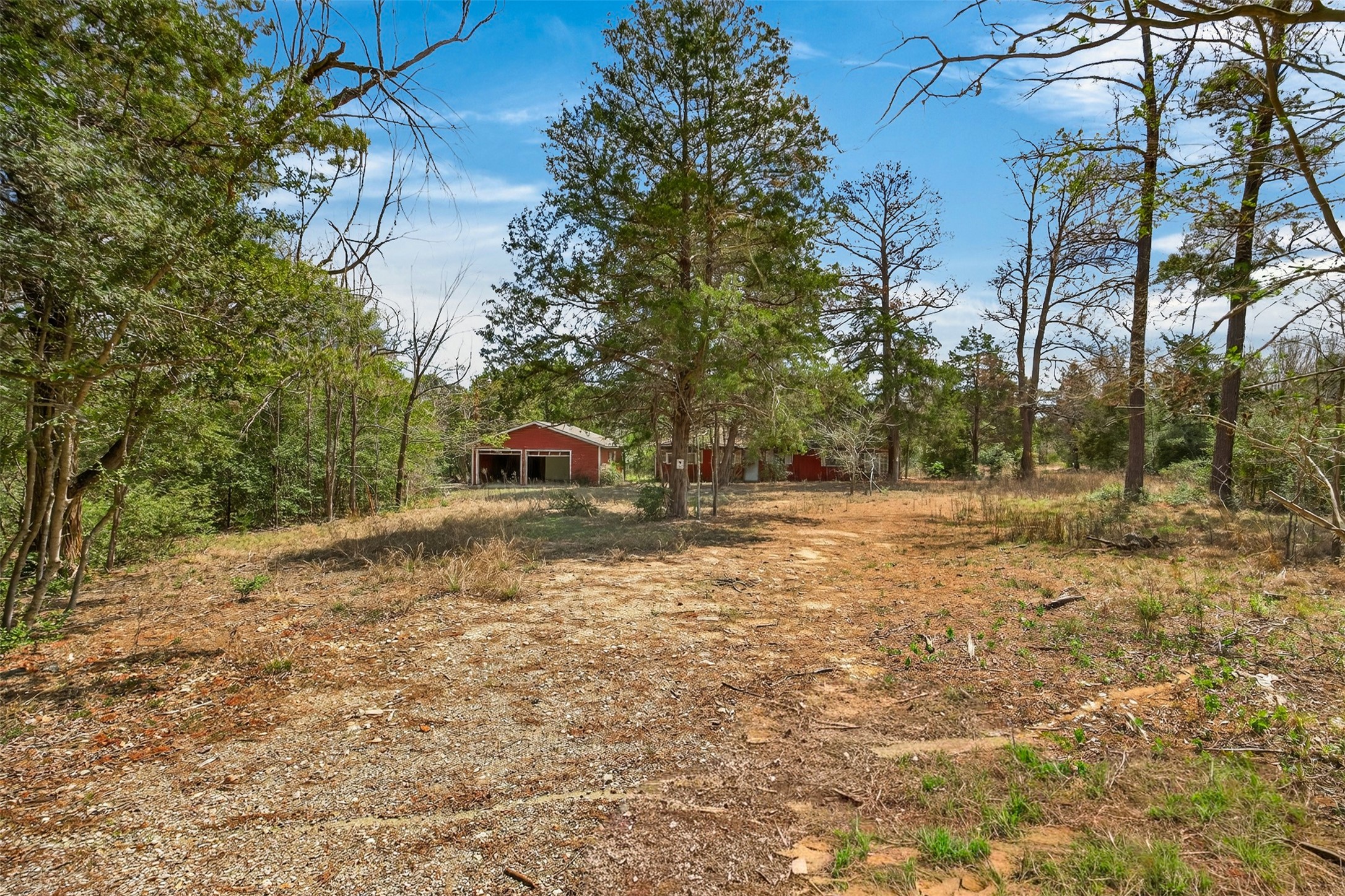 main property photo 23