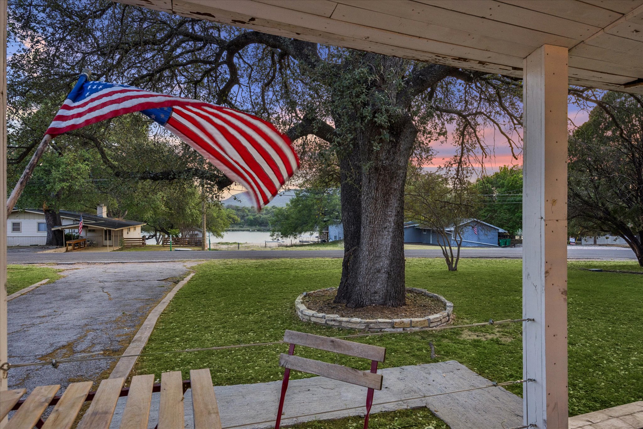 main property photo 5