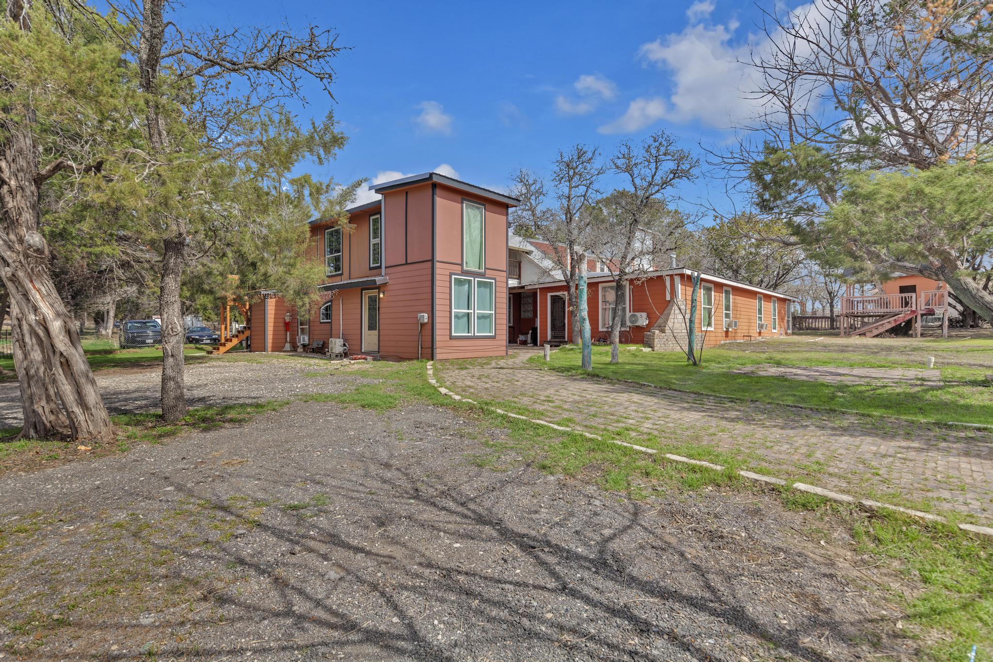main property photo 12