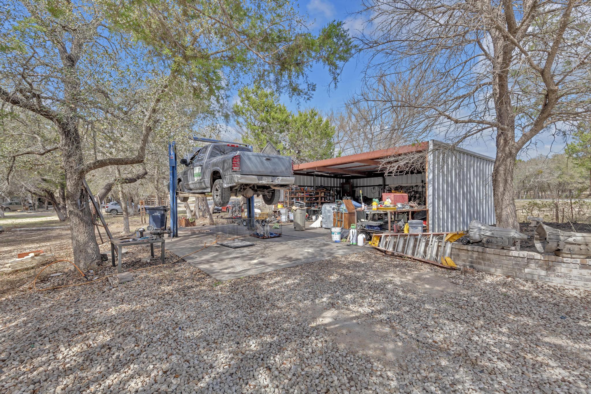 main property photo 4