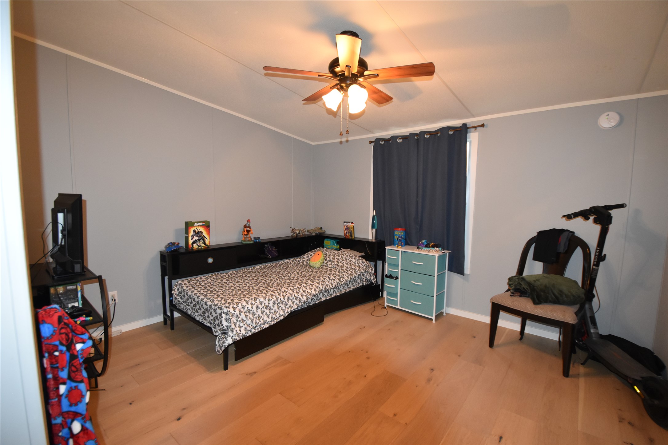 main property photo 20