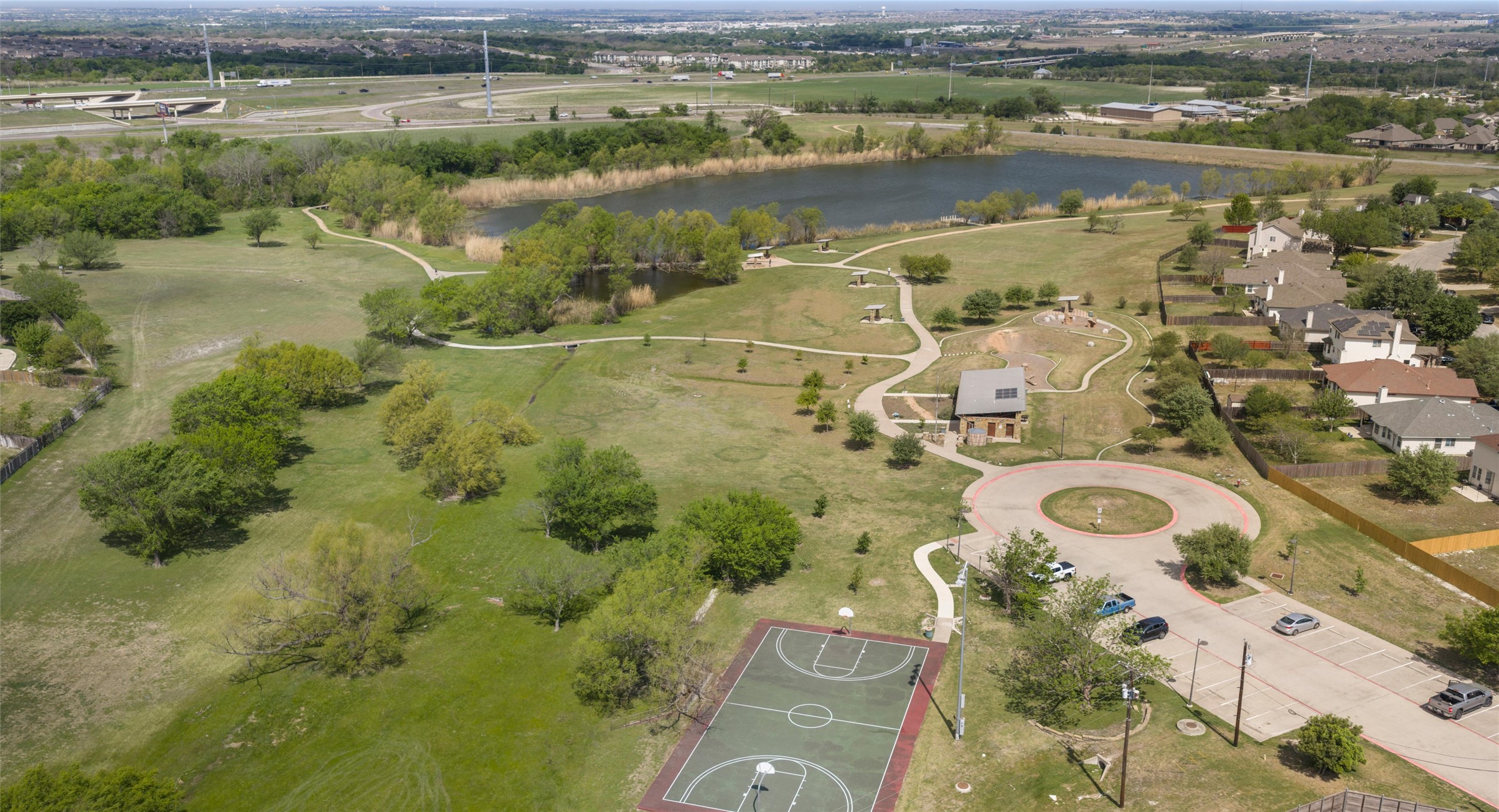 main property photo 25