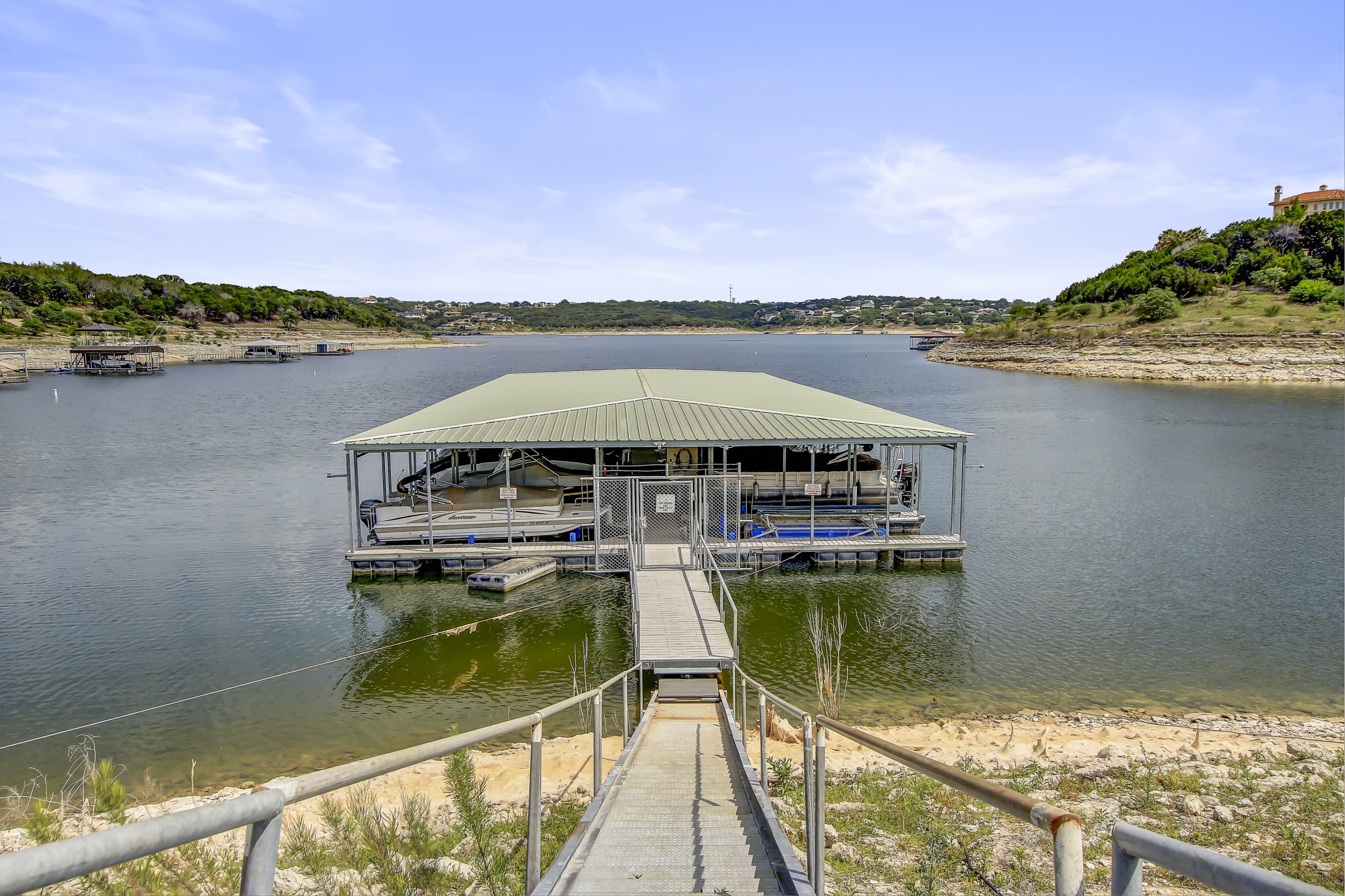 main property photo 35