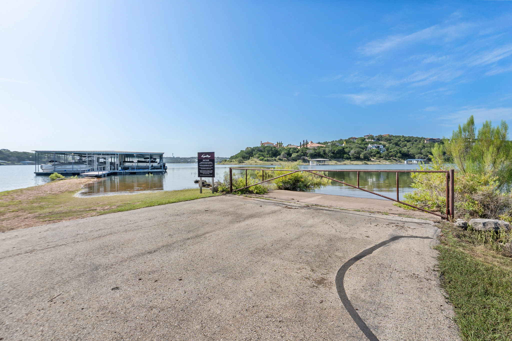 main property photo 38