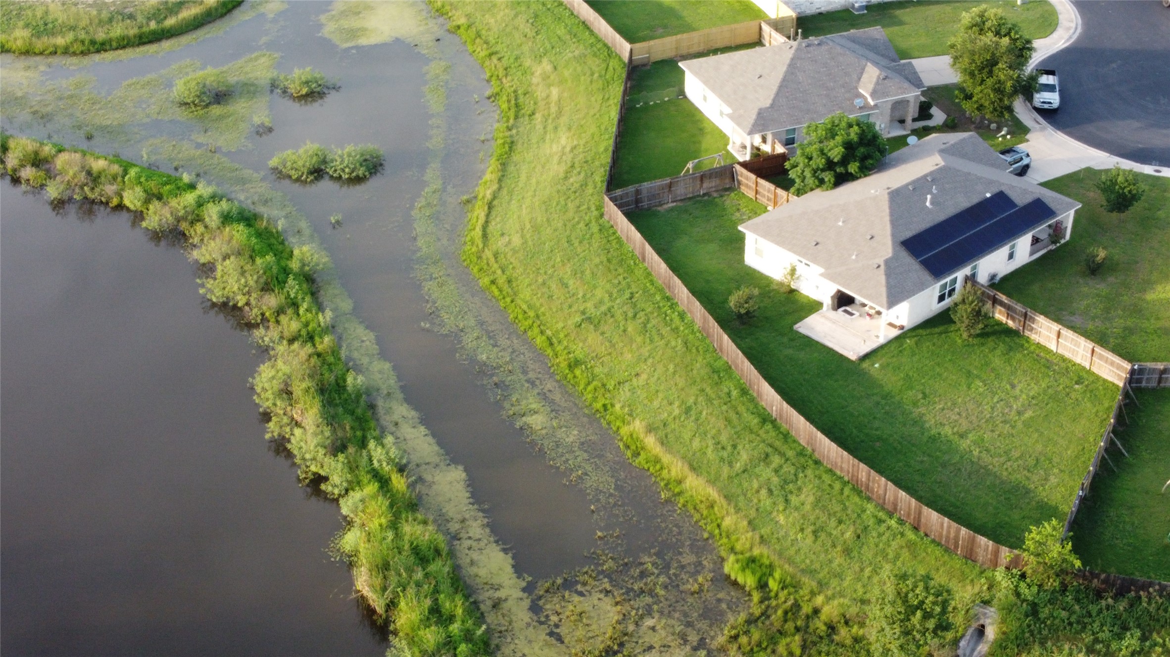 main property photo 27