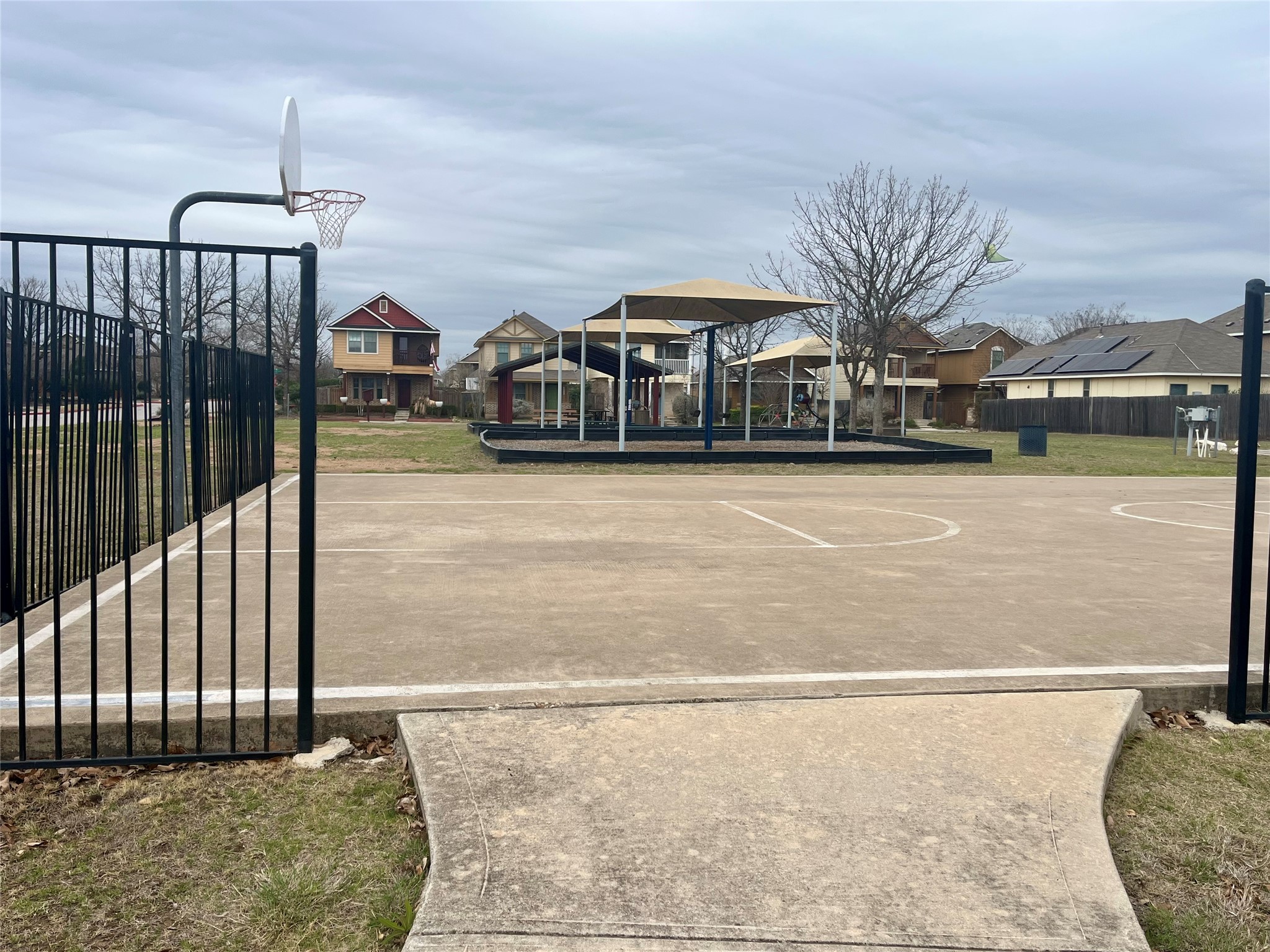 main property photo 35