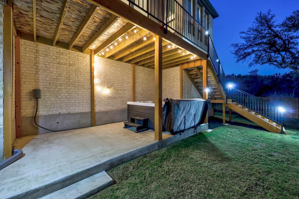 main property photo 32