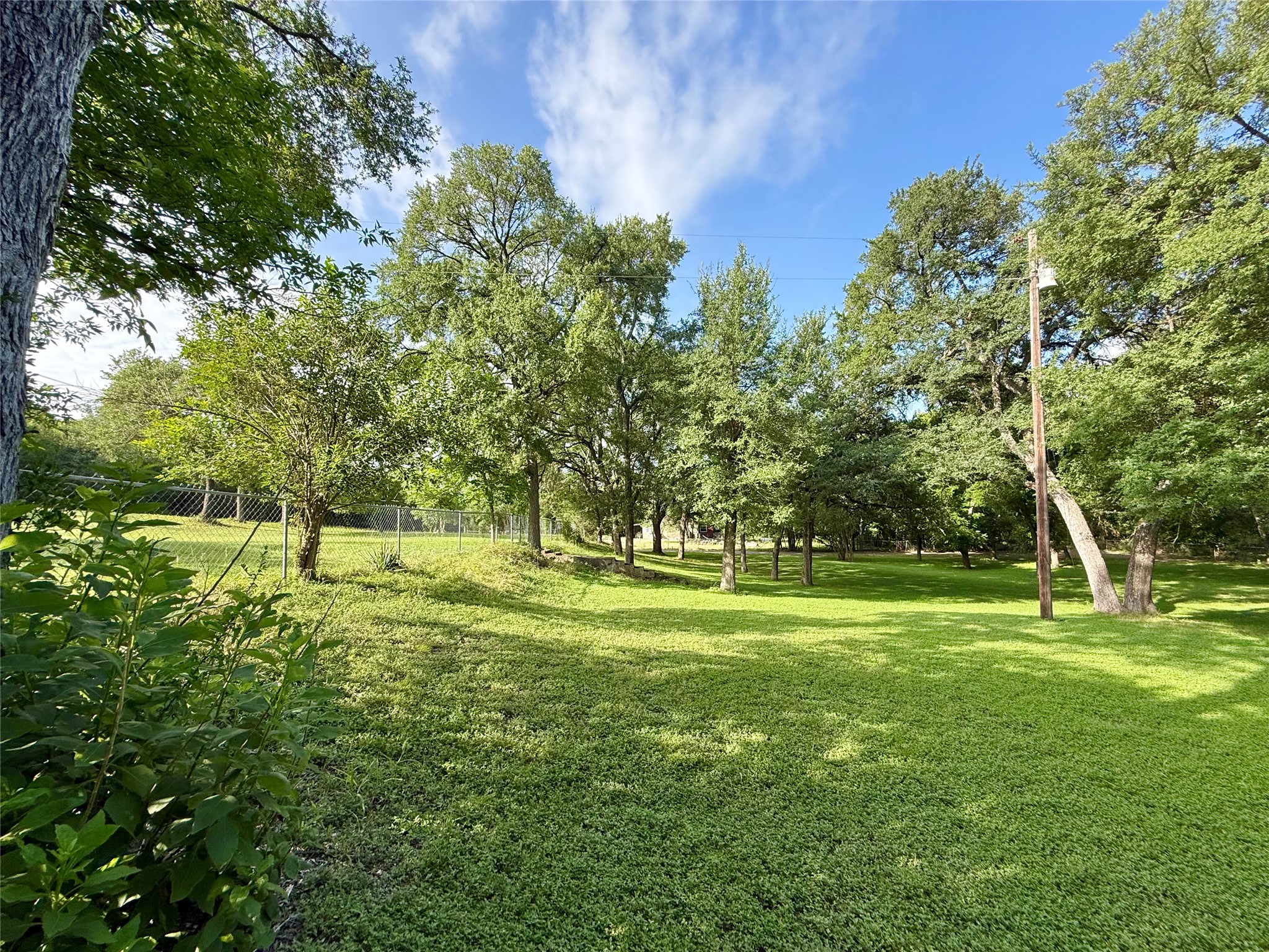 main property photo 9