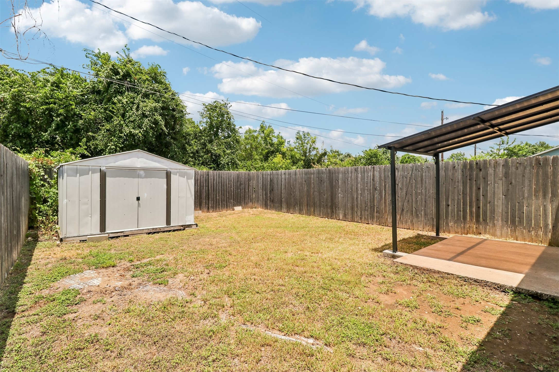 main property photo 13