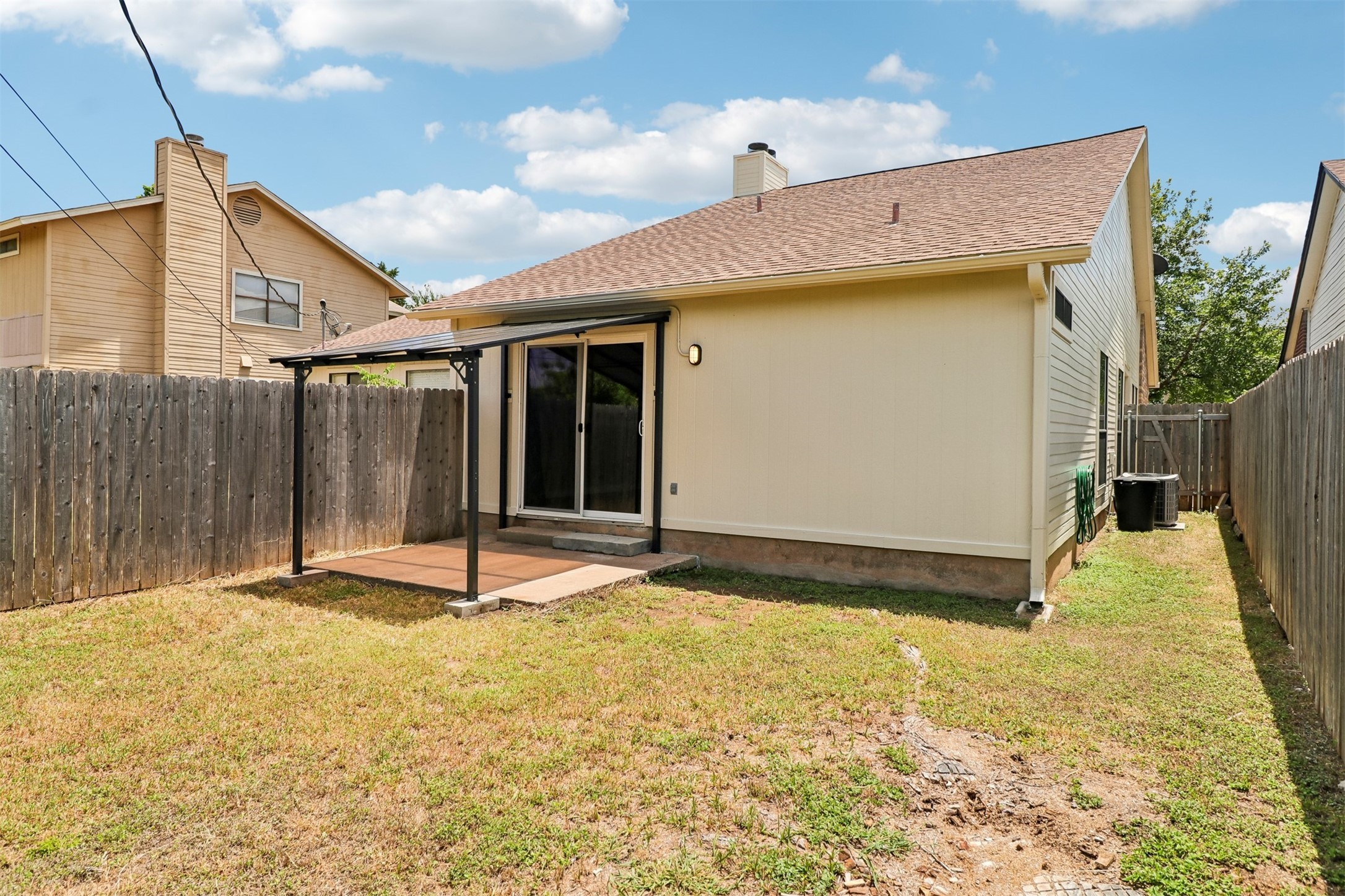main property photo 14