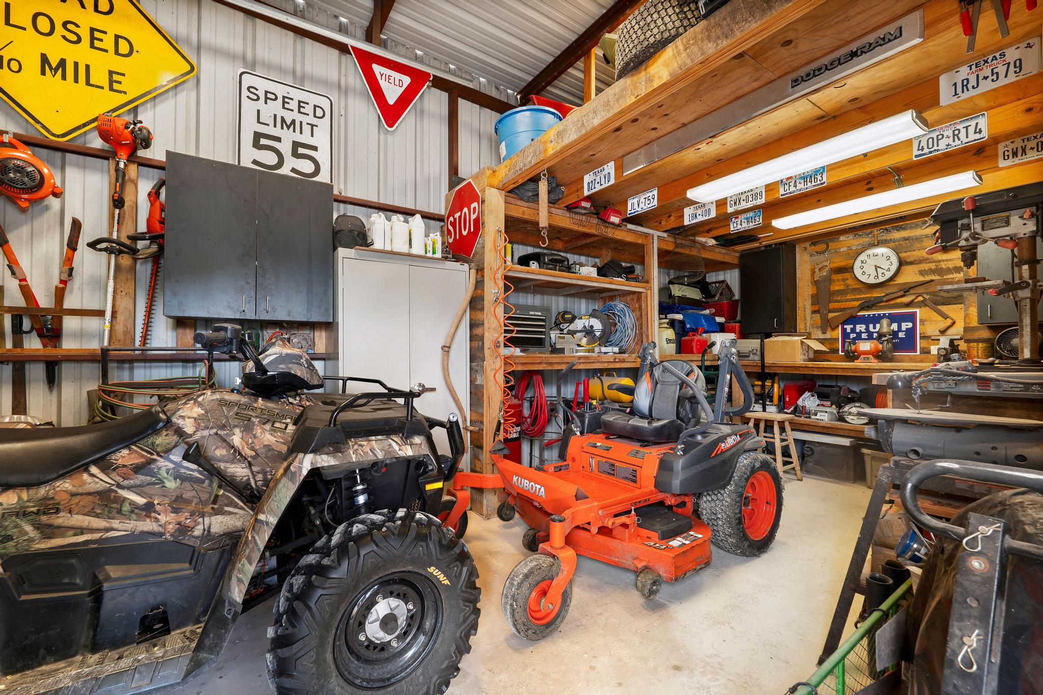 main property photo 32