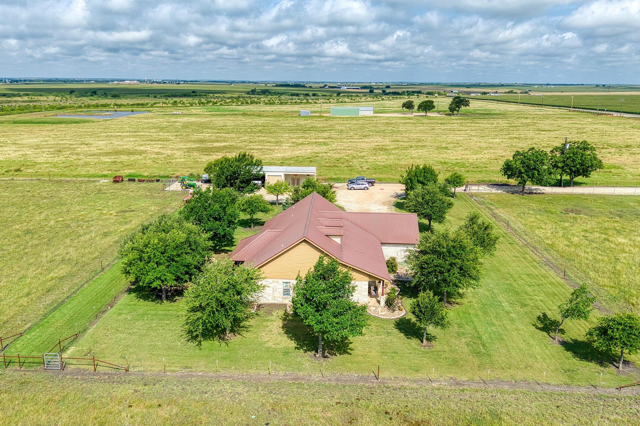 main property photo 39