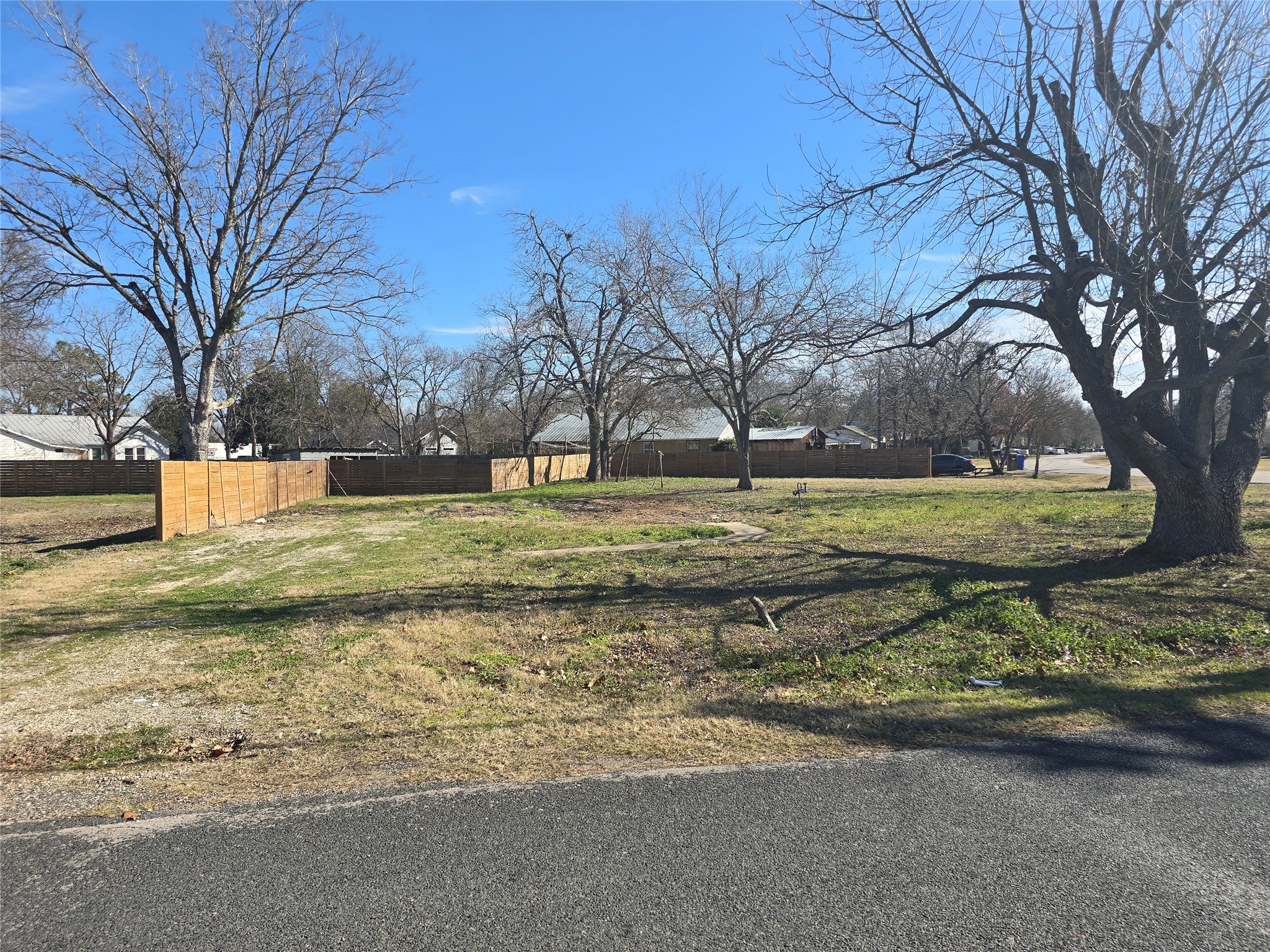 main property photo 12