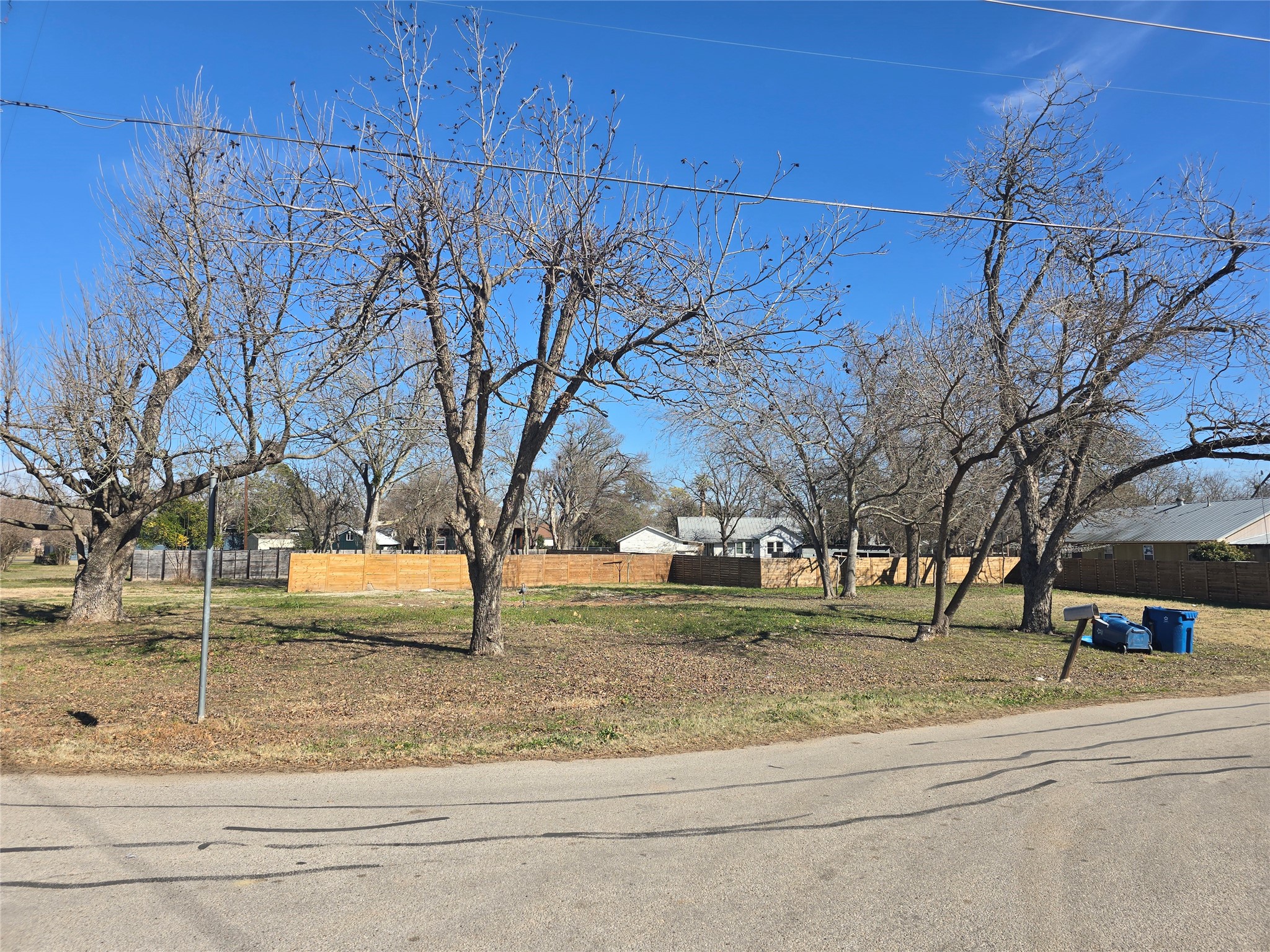 main property photo 6