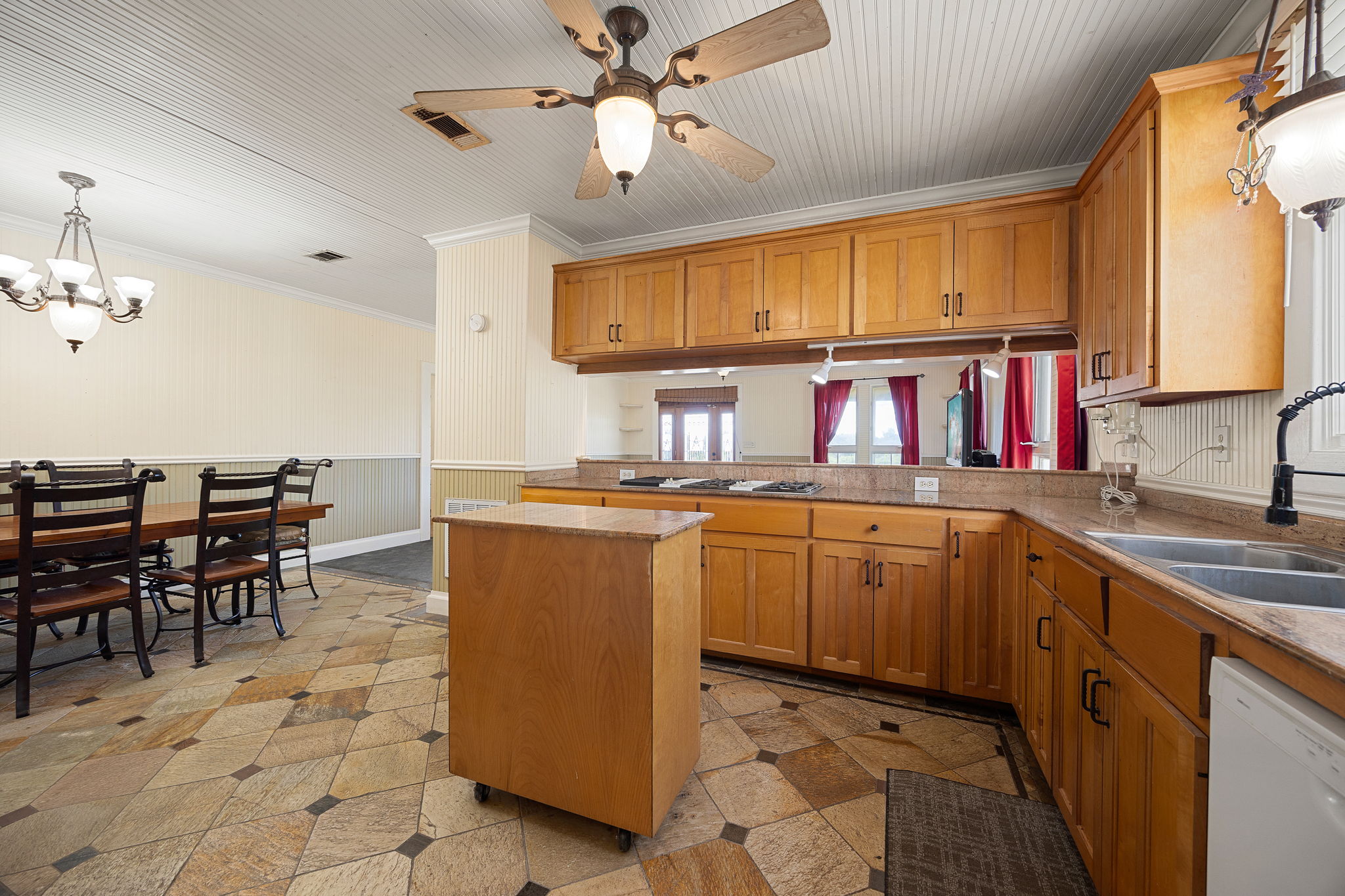 main property photo 15