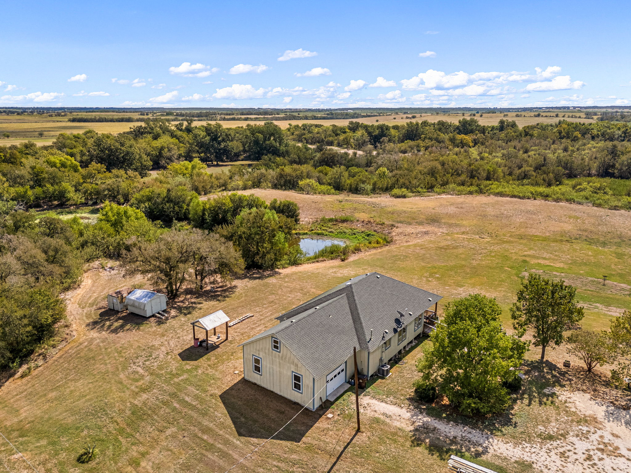 main property photo 33