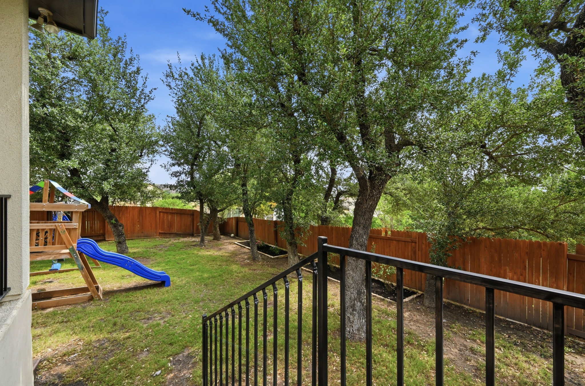 main property photo 36