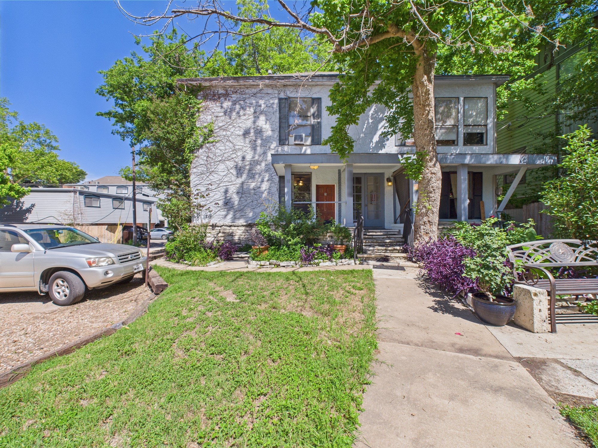 main property photo 4