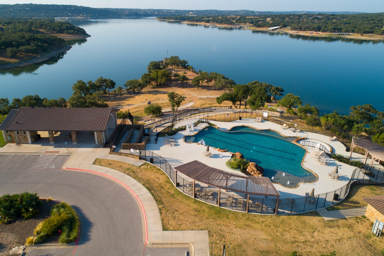 main property photo 36