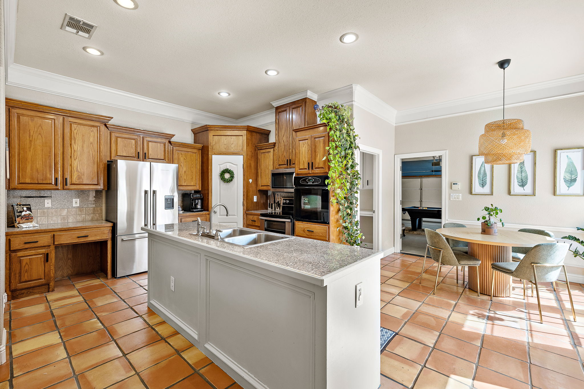 main property photo 18