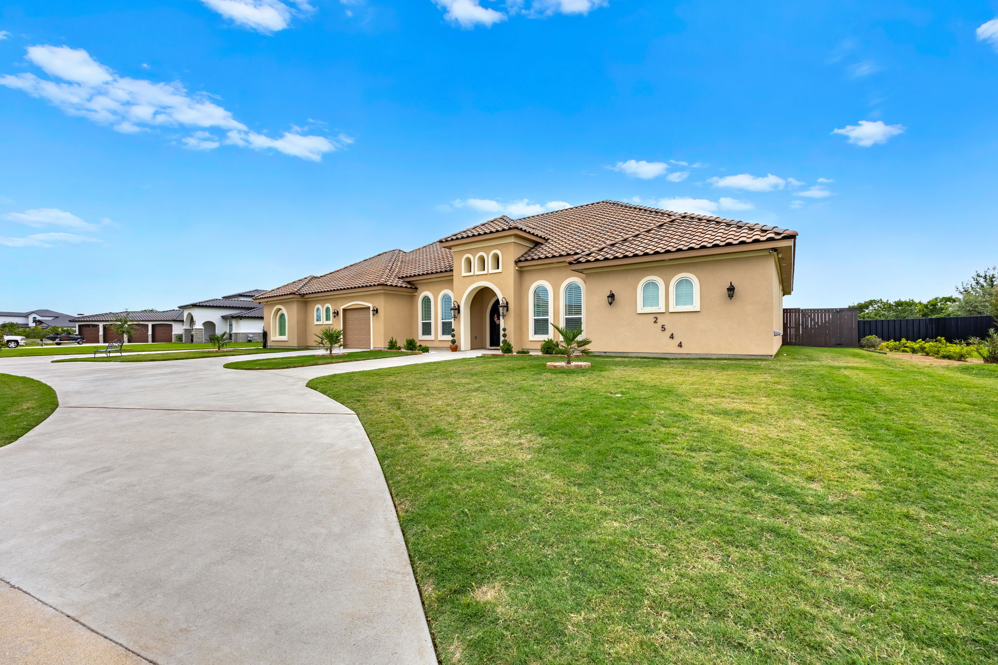 main property photo 1