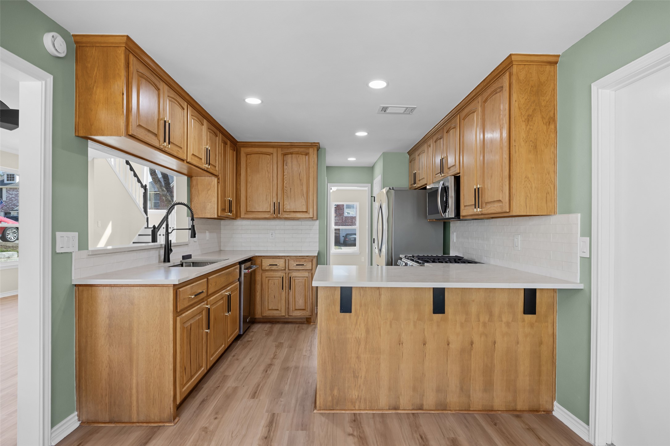 main property photo 7