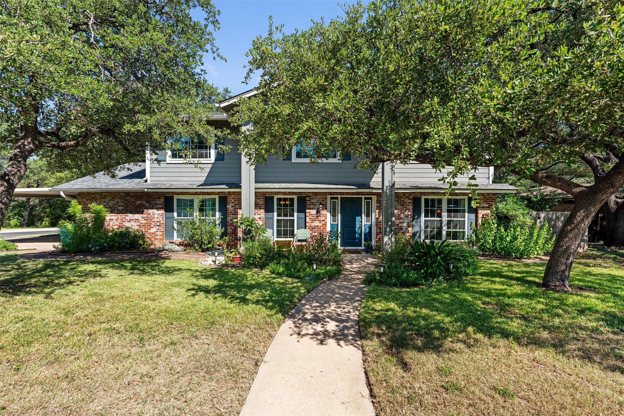 main property photo 2