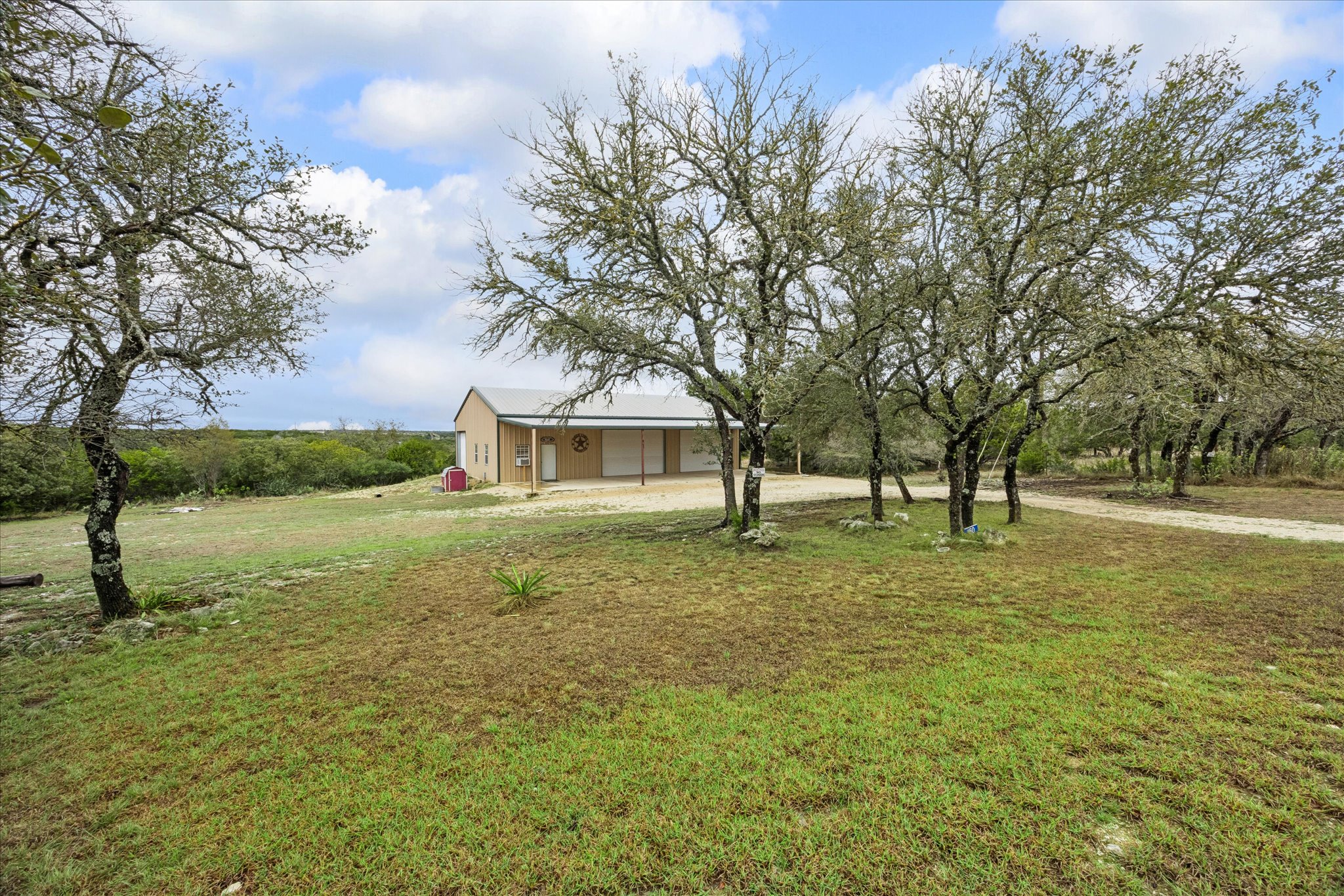 main property photo 2