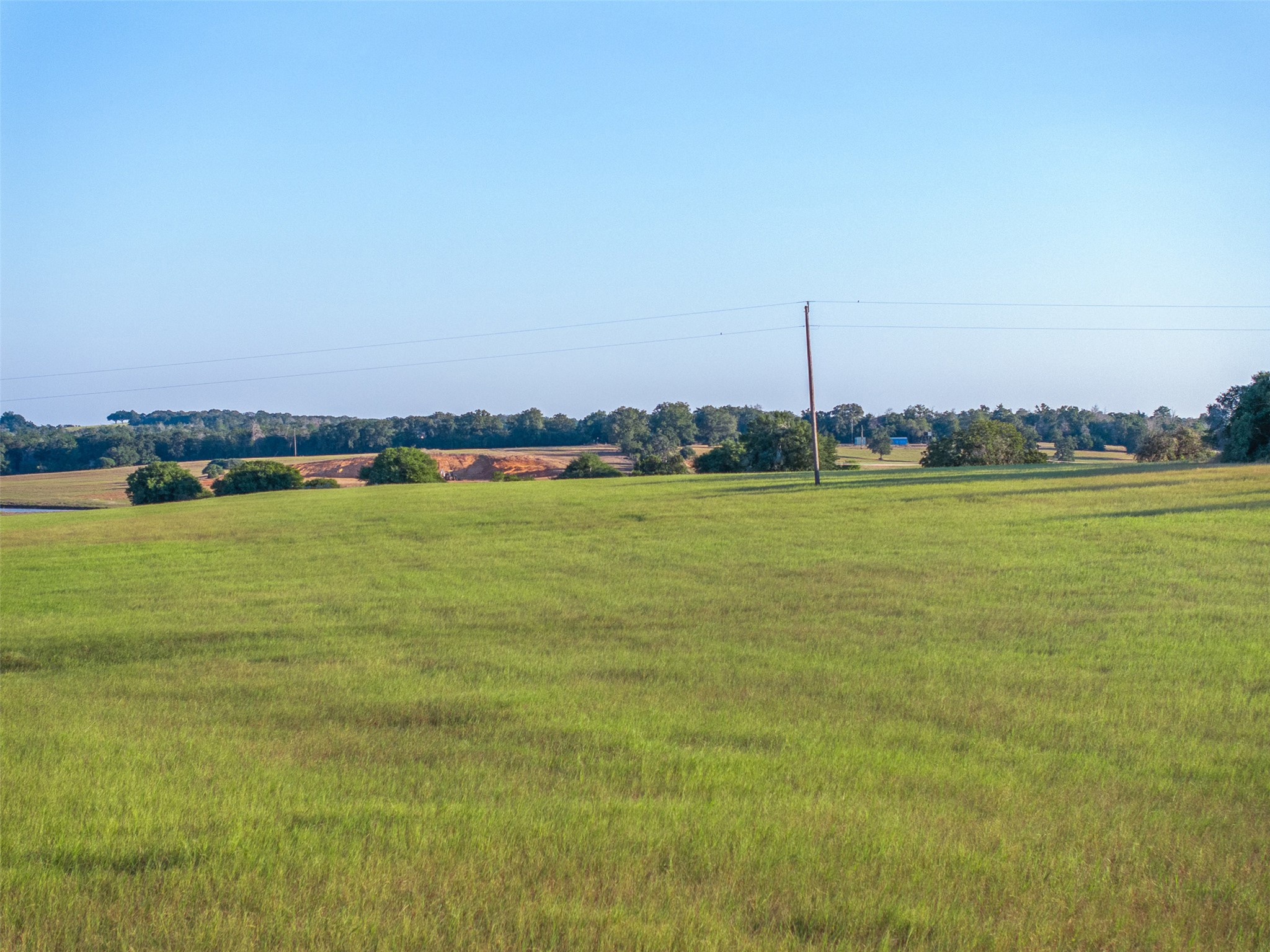 main property photo 11