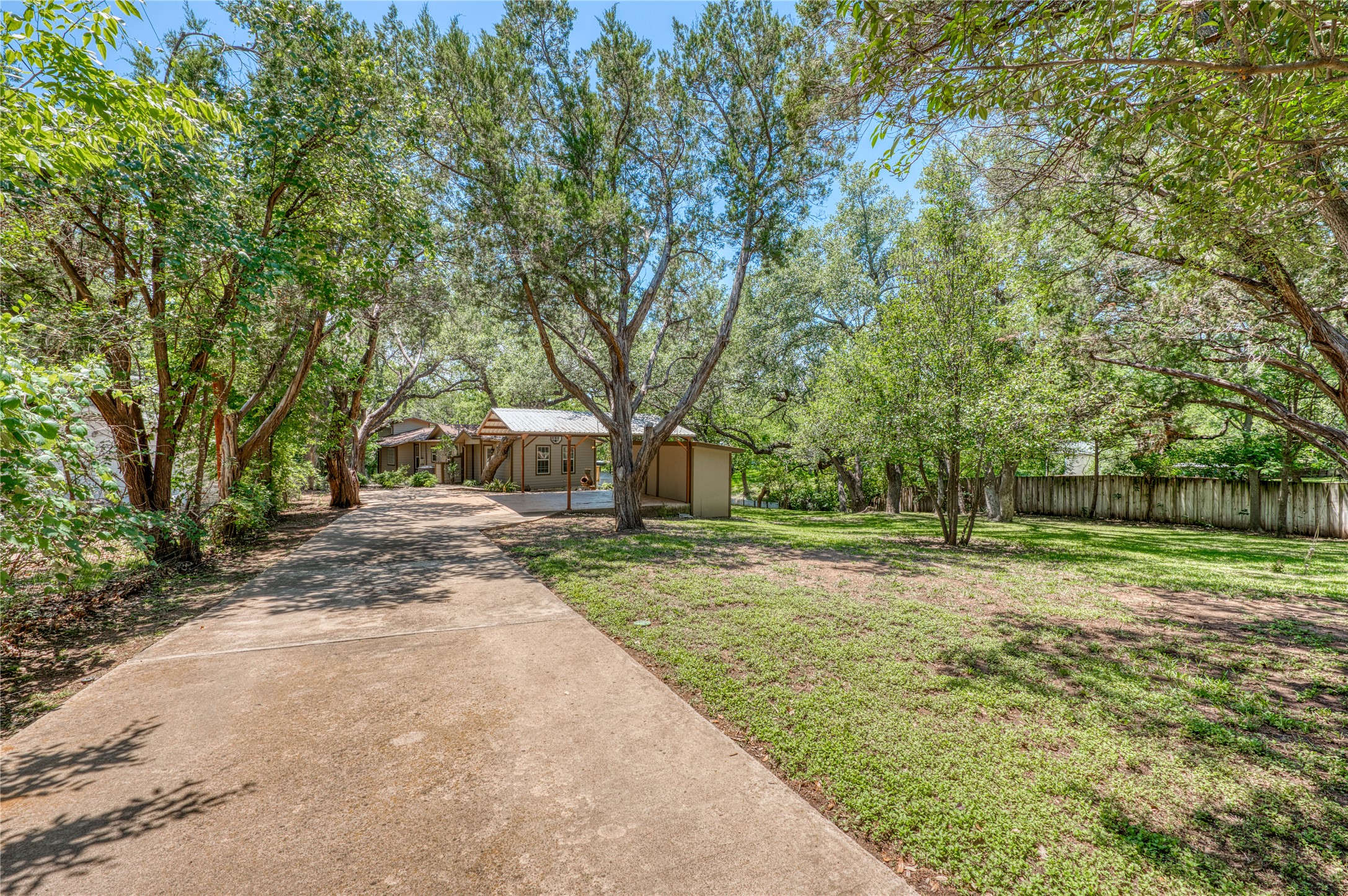 main property photo 35