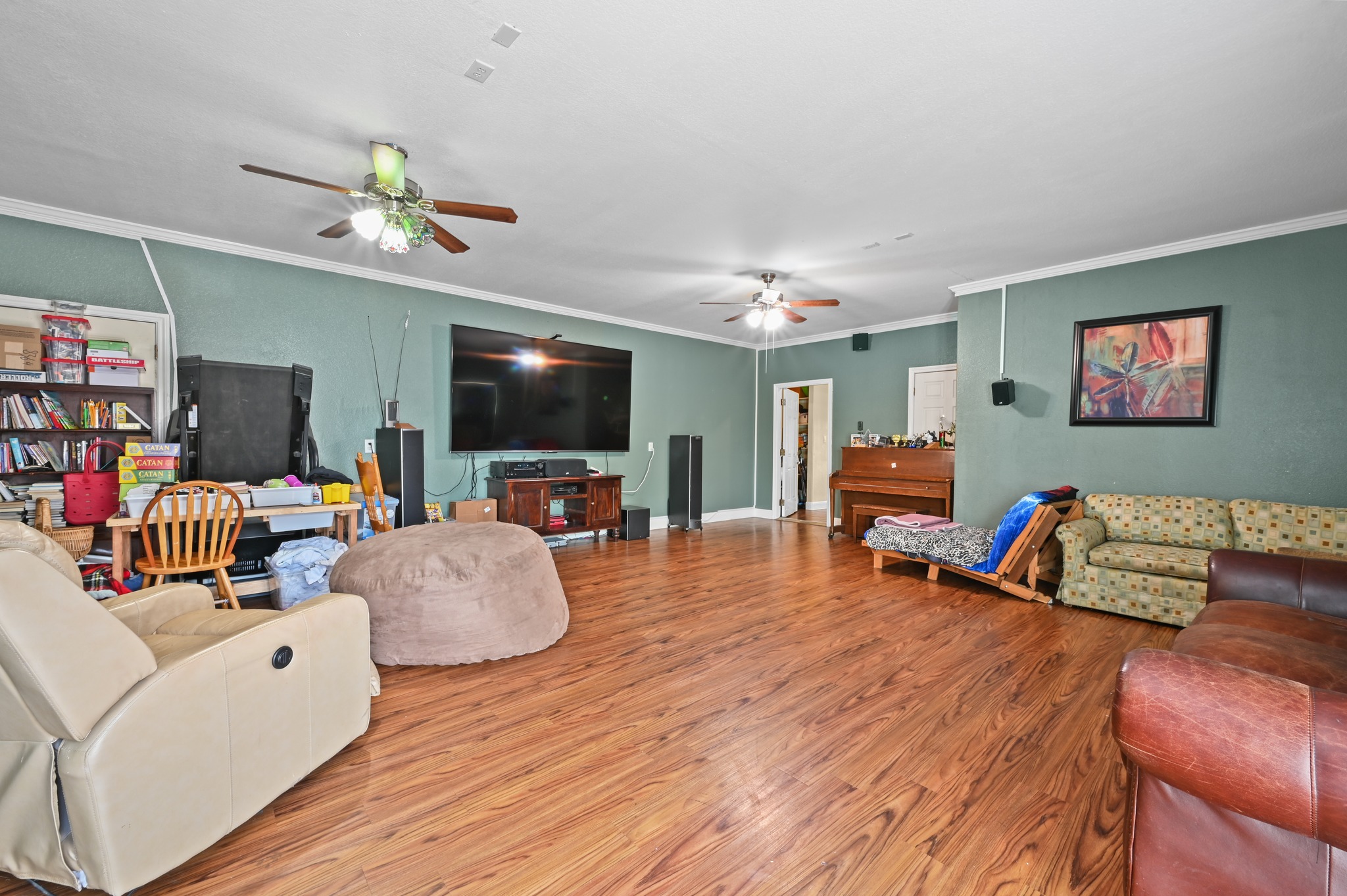 main property photo 23